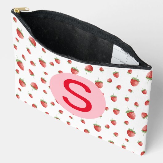 Strawberry Pattern Etui (Open)
