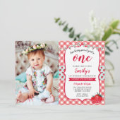 Strawberry Picnic Foto 1e verjaardag Uitnodiging (Staand voorkant)