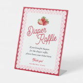 Strawberry Pink Gingham Themed Diaper Raffle Game Reclamebord Met Voetstuk (Voorkant)