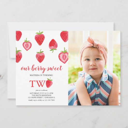 Strawberry Second Birthday Party Photo Invitation Kaart (Voorkant)