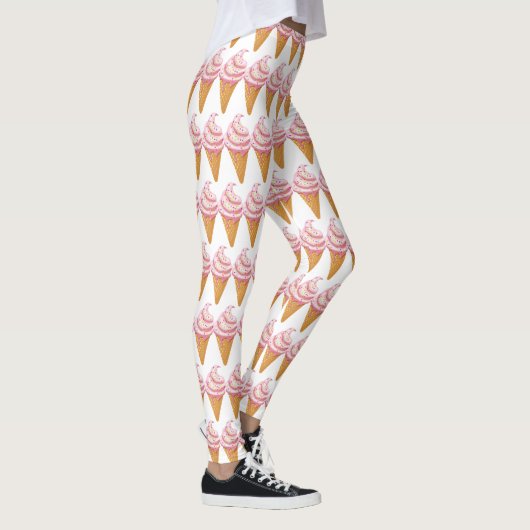 Strawberry sundae in wafelkegel met gooien leggings (Rechts)