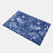 Strawberry Thief Blue Monotone, William Morris Deurmat (Schuin)