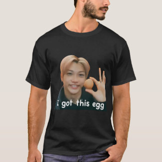 Stray kinder Felix meme Sticker.png T-shirt