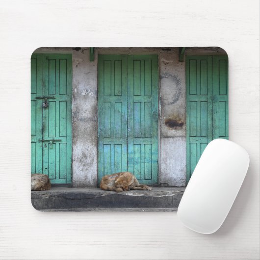 Strayhonden voor vuile groene deuren mousepad muismat (Met muis)