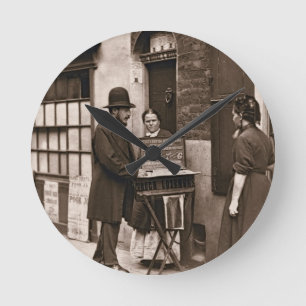 Street Doctor, 1876-77 (houtburytype) Ronde Klok