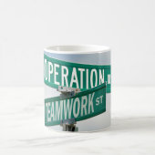 Street Sign for Business Koffiemok (Center)