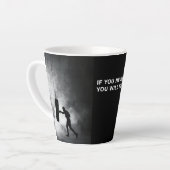 *Strength Through Struggle – Success Mindset Mug Latte Mok (Linkerhoek)