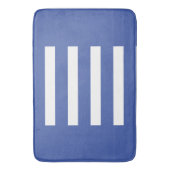 Strepen in het midden. Middelblauw en wit. Badmat (Voorkant Verticaal)