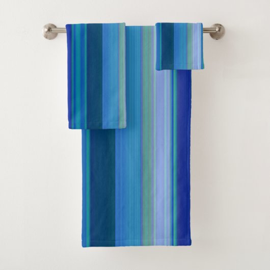 Strepen in tinten blauw bad handdoek (Insitu)