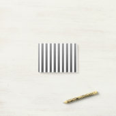 strepen met zwart-wit snoep post-it® notes (Op bureau)
