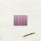 strepen van roze snoep post-it® notes (Op bureau)
