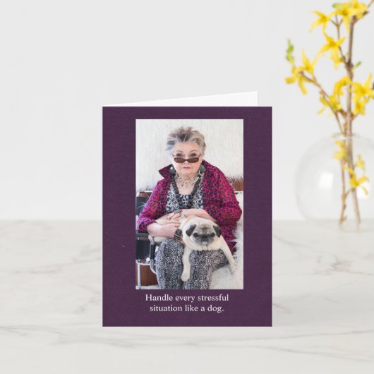 Stress als een grappige hond kaart (Gele Bloem)