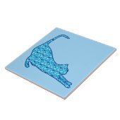 Stretching Cat Silhouette in een Blue Lotus Patter Tegeltje (Zijkant)