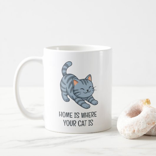 Stretching Grey Tabby Cat Custom Text Koffiemok (Met donut)
