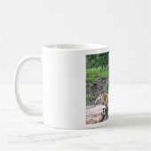 Stretching Tiger Koffiemok (Links)