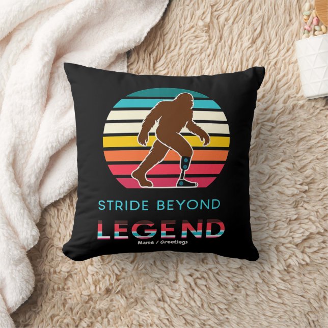 Stride Beyond Legend Sasquatch Amputatie Vintage  Kussen (Deken)