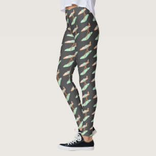 Strijkijzer en strijkplank huishoudelijke taken leggings
