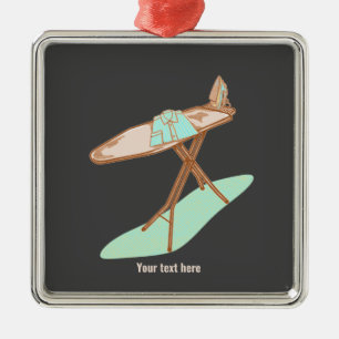 Strijkijzer en strijkplank huishoudelijke taken metalen ornament