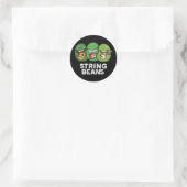 String Beans Grappige Plantaardige Pun Donker BG Ronde Sticker (Tas)