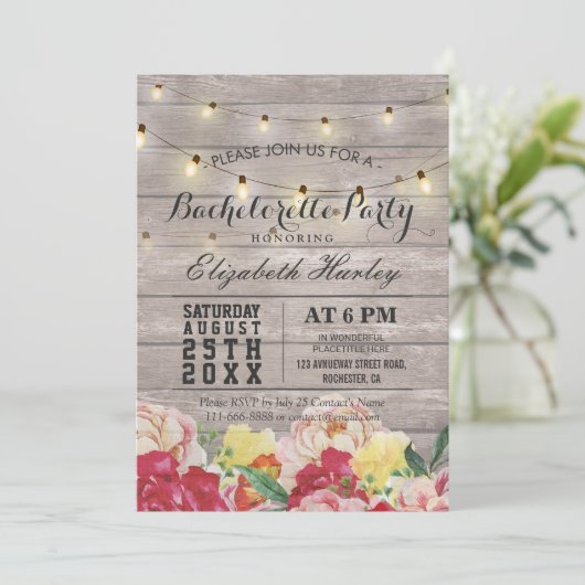 String Light Rustic Wood Floral Bachelorette Party Kaart (Staand voorkant)