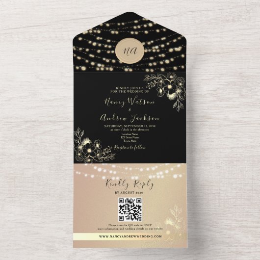 String Lights Goud en zwart Monogram Bruiloft All In One Uitnodiging (Binnen)