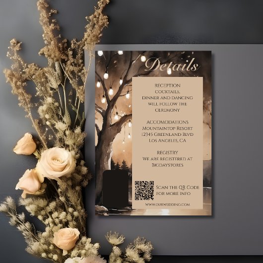 String Lights op Tree Romantic Country Wedding Informatiekaartje