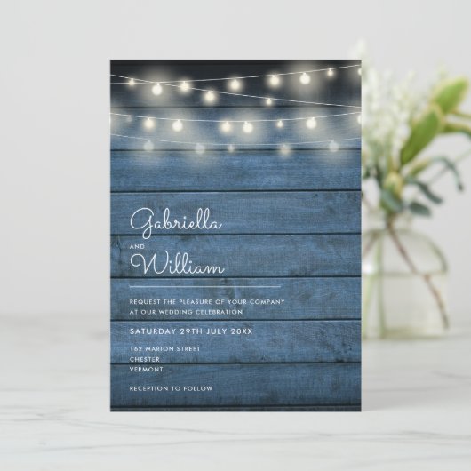 String Lights Rustic Wood Navy Blue Photo Wedding Kaart (Staand voorkant)