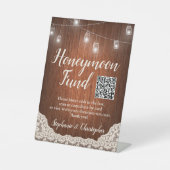 String Lights Rustiek Hout Script Honeymoon Fund Reclamebord Met Voetstuk (Voorkant)
