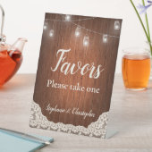 String Lights Rustiek Hout Script Wedding Favors Reclamebord Met Voetstuk (Insitu)