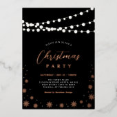 String Lights & Snowflakes | Moderne feestdag Folie Uitnodiging (Voorkant)