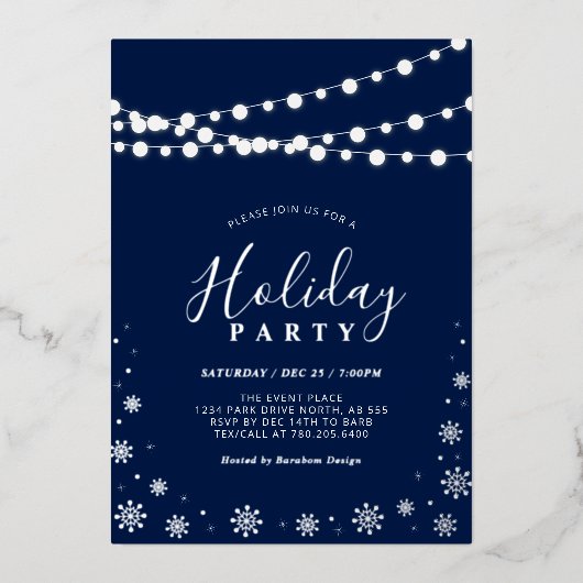 String Lights & Snowflakes | Moderne feestdag Folie Uitnodiging (Voorkant)