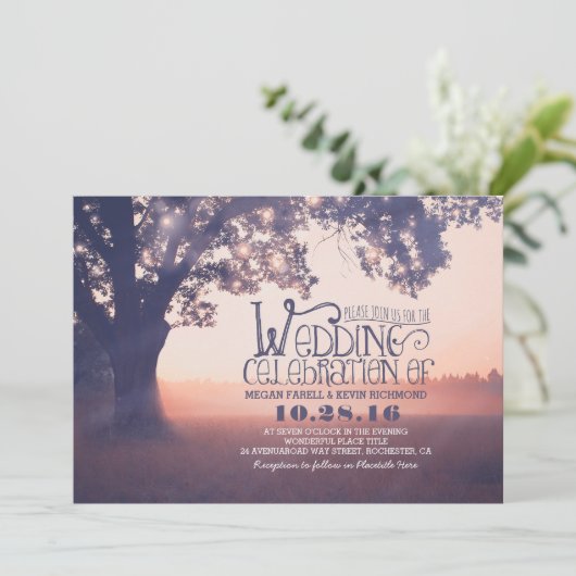 String Lights Tree rustieke bruiloft uitnodiging (Staand voorkant)