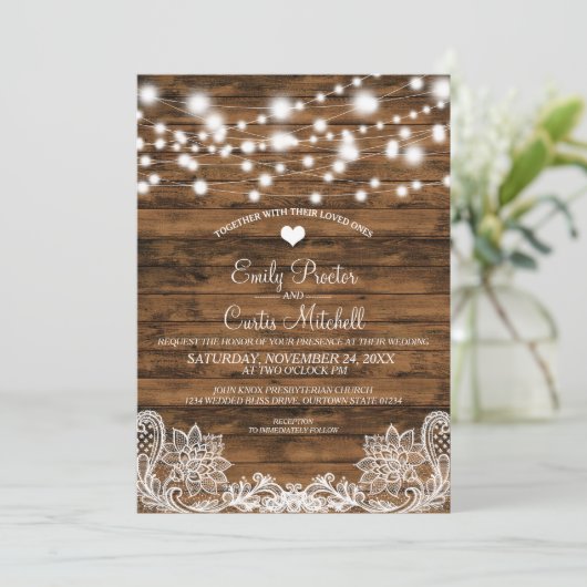 String Lights Wood en Lace Wedding Invitation Kaart (Staand voorkant)