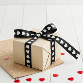 String van harten in zwart-wit lint