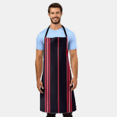 Stripe pattern with navy blue, white and red verti schort (Gedragen)