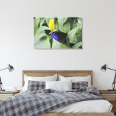 Striped Blue Crow (Euploea mulciber) op blad, Canvas Afdruk (Insitu (Slaapkamer))