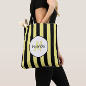 Striped Cucumber Beetle Patroonnaam en Monogram Tote Bag (Dichtbij)