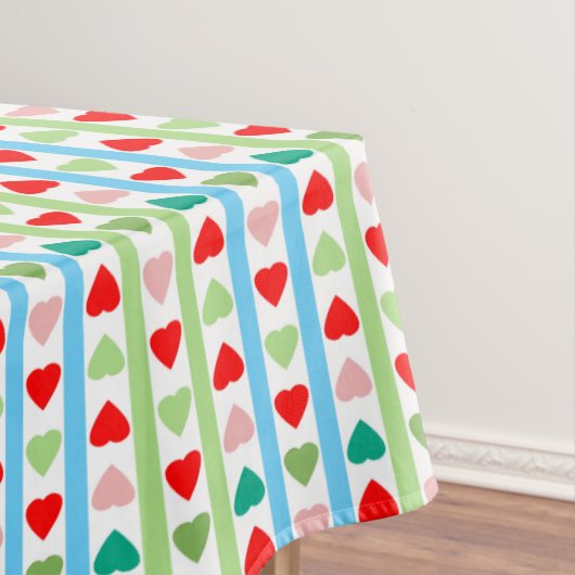 Striped pattern with hearts for Valentine's day Tafelkleed (Voorbeeld)