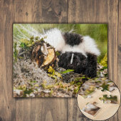 Striped Skunk Fern Log Legpuzzel
