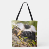Striped Skunk Fern Log Tote Bag (Achterkant)