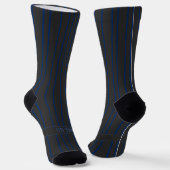 Stripes, blue on dark grey, serious classic sokken (Gebogen)