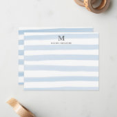Stripes Monogram Baby Blauw Waterverf Modern Chic Notitiekaartje (Voorkant / Achterkant in situ)