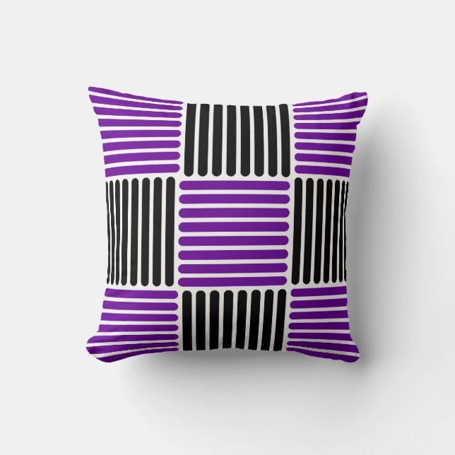 Stripes Pattern Pillow in Paarse en zwarte kleuren Kussen (Voorkant)