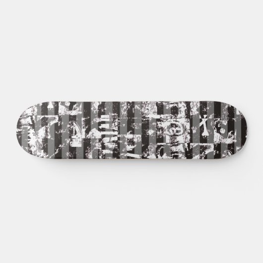 Stripy Graffiti Skateboard (Horizontaal)