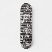 Stripy Graffiti Skateboard (Voorkant)