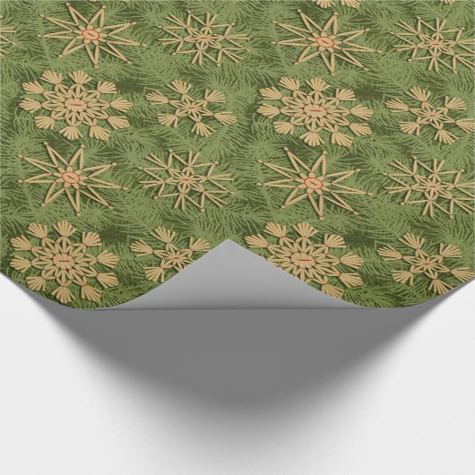 Strohsterne on Pine Tree Cadeaupapier (Hoek)