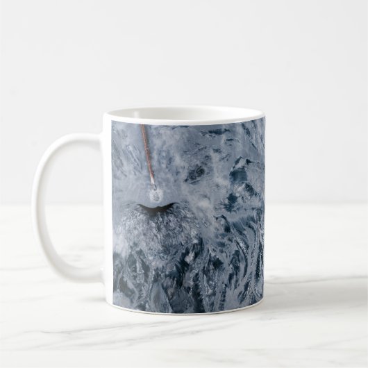 stromend waterlichaam koffiemok (Links)