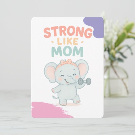 Strong Like Mom Baby shower Uitnodigingskaart Kaart (Staand voorkant)