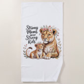 Strong Moms Raise Strong Kids Strandlaken (Voorkant)