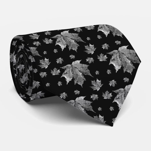 Stropdas Autumn Maple Leaf - Obsidian (Opgerold)